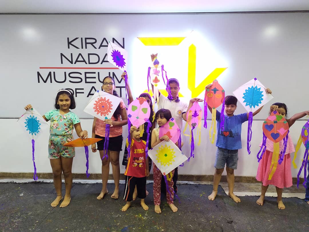 KNMAIndia's tweet photo. Saturday Family Workshop on “Kite Making” was conducted at Kiran Nadar Museum of Art Saket

#ArtEducation #FreeArtWorkshop #Workshop #ArtWorkshop #Artist #IndianArt #IndianArtist #Museum #Exhibition #KiranNadarMuseumOfArt #KNMA #Saket https://t.co/Toxdc4CNrF