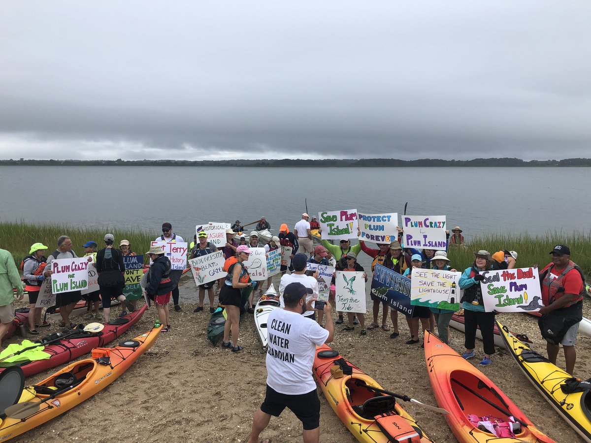SavetheSound's tweet photo. Paddles up!! Today’s Paddle for Plum Island is raising awareness and funds to preserve this gem in the middle of LI Sound and all the creatures who call Plum Island home. If you’re not paddling today, you can still lend your support here! #saveplumislandny https://t.co/EFdJ0BHHDc https://t.co/WN4X9p6raB