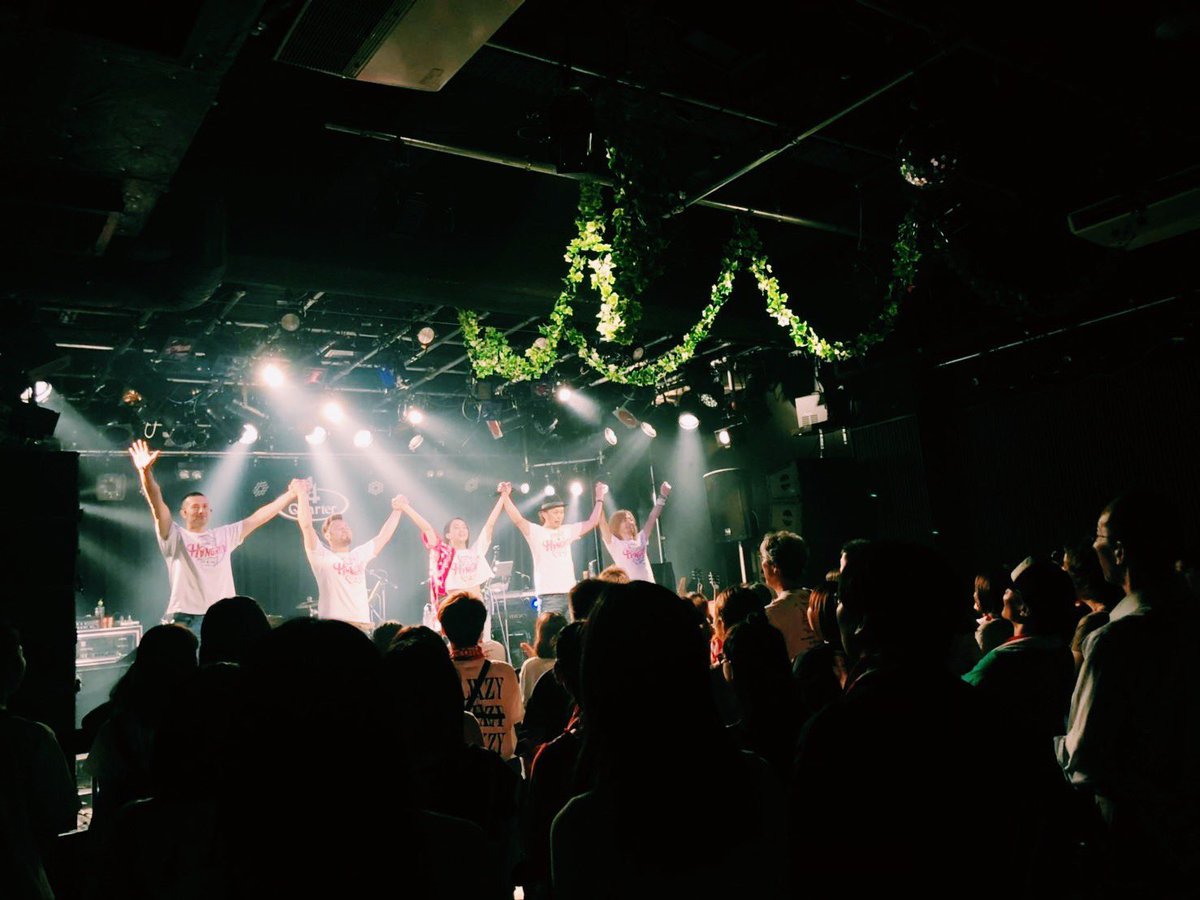 Fm5150's tweet photo. Leola HANGRY Tour@青森
メチャイイ感じで盛り上がり無事終了👍✨
Leola's Happy TimeにもBand初参戦😝楽しかった✨ 
#Leola #Leola_LaLa #LeolasHappyTime #enjoygo https://t.co/F8mZyfPR6U