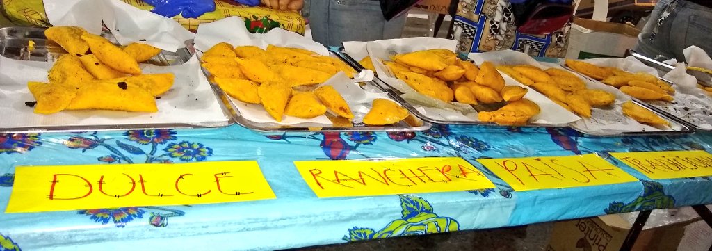 AlcRionegro's tweet photo. Le rendimos tributo a las empanaderas y a sus familias. Disfruta de la gran variedad gastronómica, hasta el 19 de agosto. Te esperamos en la XX Fiestas de empanada para todos.#RionegroAvanza https://t.co/UPFjp8FJh9