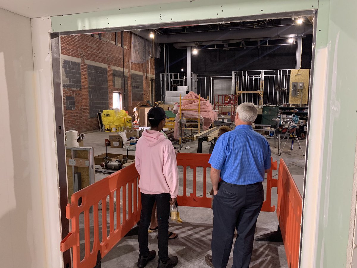 This morning’s Rex Theatre Paint Drive is going strong! Stop by 23 Amherst St. (across from Consuelo’s) until noon to drop off new + used paint. You can even take a peek inside The Rex — scheduled to open this fall! <a href="/PalaceTheatreNH/">PalaceTheatre</a> #MoreThanMusicFest