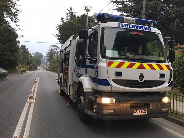 FuerwehrC's tweet photo. Sexta compañía "Bomba Alemana"; móvil BX-6 en rescate vehicular.

Gracias por seguirnos 🇩🇪 🇨🇱. Aportes DM.

Gracias por seguirnos.

#feuerwehr #bombagermania #1EFK #feuerwehrfrauen #freiwilligefeuerwehr #feuerwehrfrau #feuerwehrfrauen #erste #zweite #dritte #Man #magirus #iv… https://t.co/UYlBP4psnv
