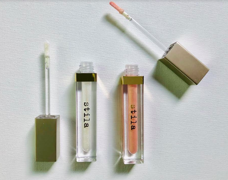 davelackie's tweet photo. Today's luxe beauty giveaway is Stila Beauty Boss Lip Gloss in "white space" and "golden parachute". Layer them over your favourite lipsticks!! To enter, follow @davelackie &amp; @NinaWestbury &amp; RT https://t.co/w8DcC14SGi