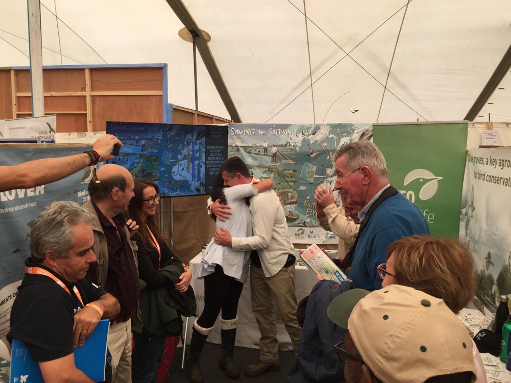 salarte_org's tweet photo. Ni en sueños nos imaginábamos estar tan bien acompañados en un proyecto tan ilusionante🙌 ¡GRACIAS! por hacer posible #savingthesaltpan 🙏 @BirdLife_CEO @BirdLife_News @LPOFrance @vogelnieuws @SEO_BirdLife @spea_birdlife @Rutlandbirds @MavaFdn ¡Seguimos!💪 https://t.co/Lw74x8t3i8