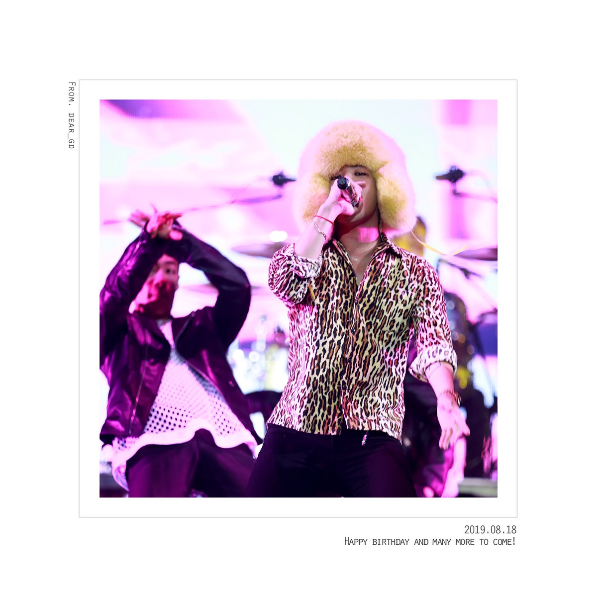 Dear_GD818's tweet photo. Dear. G-Dragon✨

2019.08.18 🎂
#HappyKWONJIYONGDay 
#HappyKINGJIYONGDay

HAPPY B-DAY G❤️
@IBGDRGN 

생일 축하해요! HBD 🎉
이 수많은 축하와 응원들이 오빠에게 전해지길🙏🏻
오늘따라 더욱 보고싶은 지용오빠에게❤️ https://t.co/j6jJkOedDQ