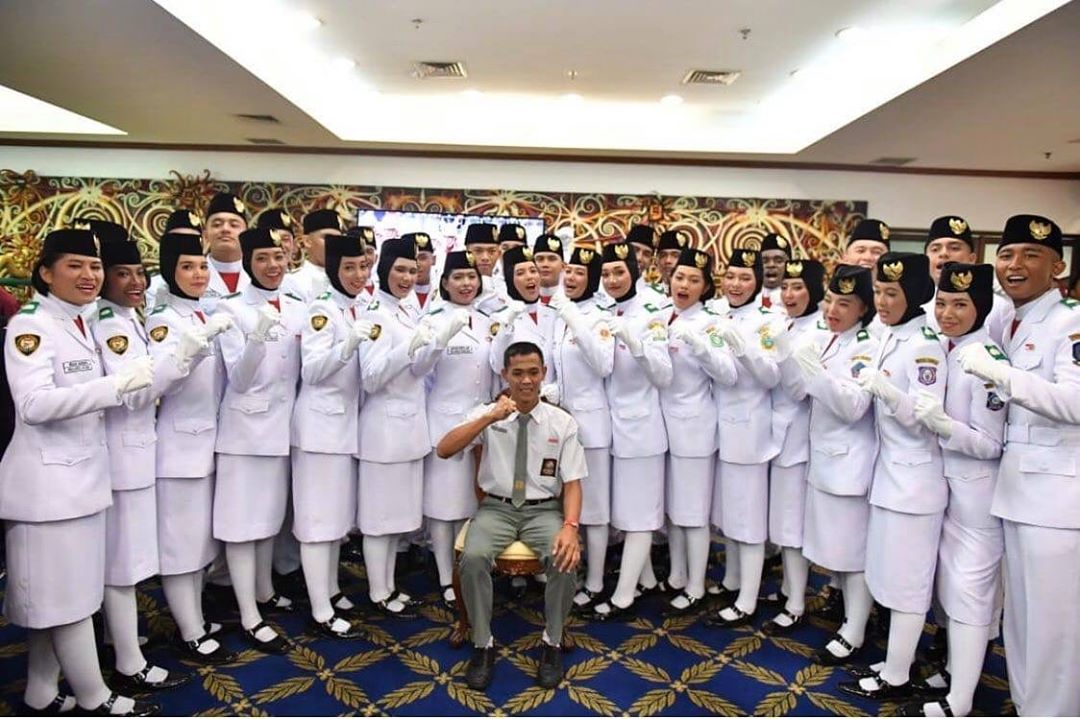 narkosun's tweet photo. Tuhan selalu punya cara untuk hamba2Nya yg terdzalimi. 

Selamat Koko 😊👍🇮🇩

#74thIndonesia 
#UpacaraNetizen https://t.co/TEdlTfHMhr