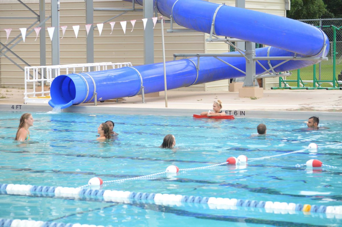 studentlifetu's tweet photo. Throwing it back to last yearâs Pool Party & BBQ đ
Donât miss tonightâs 6th Annual Pool Party and BBQ hosted by TUâs Campus Activities Board! FREE to all TU students â¨
Time â° 6:30pm to 8:30pm
Locationđ Butler Mason YMCA
#tucab #tufall2019 https://t.co/OBVYAgaH8Z