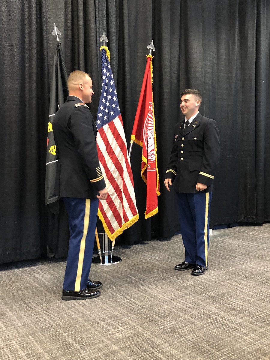 AnnamariaWenner's tweet photo. From Cadet to 2nd Lieutenant Arcario 🇺🇸
So proud to join President Mark and Karyn Thompson and Coach Dan Russo at Nick Arcario’s Liberty Battalion Commissioning Ceremony.
#prouddean @witathletics https://t.co/1KmruzyYVR