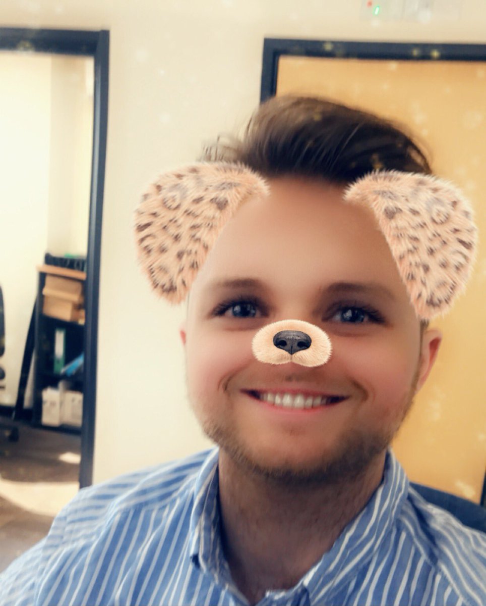 Hayley Savage tweet media