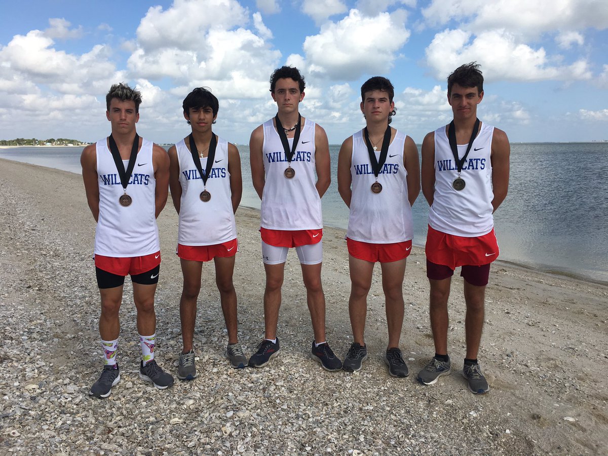 CoachWyatt4's tweet photo. GP Varsity boys take 1st at Port Lavaca this morning! #GPXC https://t.co/1b7b81vGiE