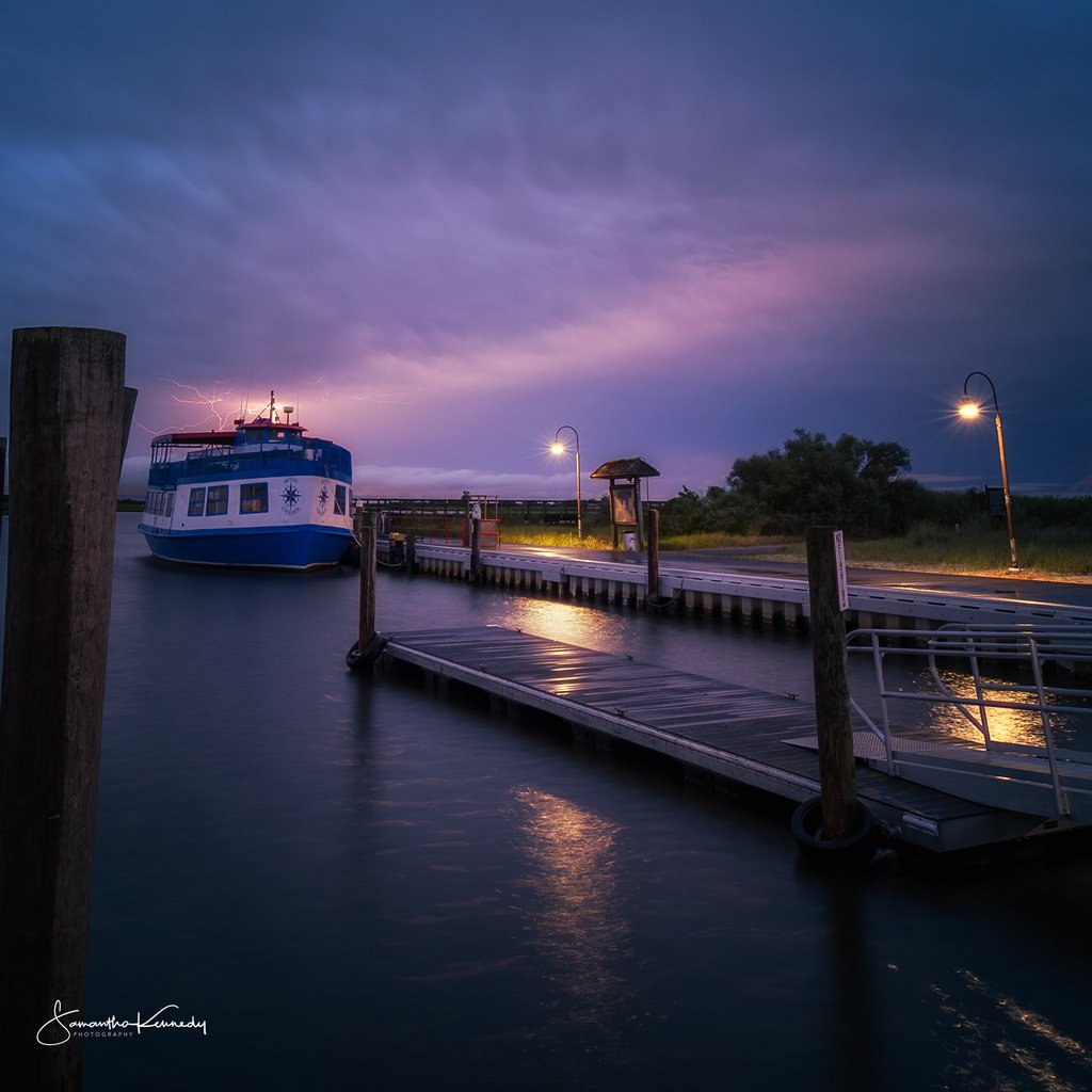 PhotosSamantha's tweet photo. Captree lightning #moonchaser #lislandstrong
#longislandfeatures
#longislandproshots
#nakedli
#discoverlongisland
#longislandviews
#exploreliny
#li148
#exploreli
#newyorkstatephotos
#newyork_bestshots #goandcapturethelight #nauticalimages https://t.co/hFe9mibrxU