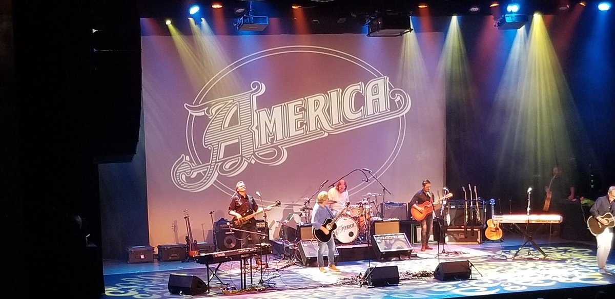 RobinCogan's tweet image. Day 5 of the 7-day #PhotosOfMyLife challenge from @UMassWalker Rules: no people, no explanations, &amp;amp; challenge another person each of the 7 days. I tag @kltodt