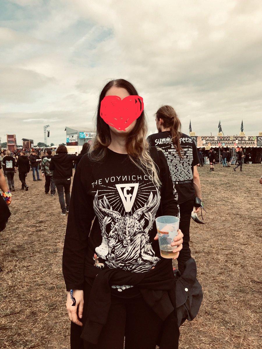 vampyrblut666's tweet image. Wearing my favourite longsleeeve from @thevoynichcode at the Summer Breeze Open Air #sboa #thevoynichcode
Can‘t wait fir the new album! ❤️🤘