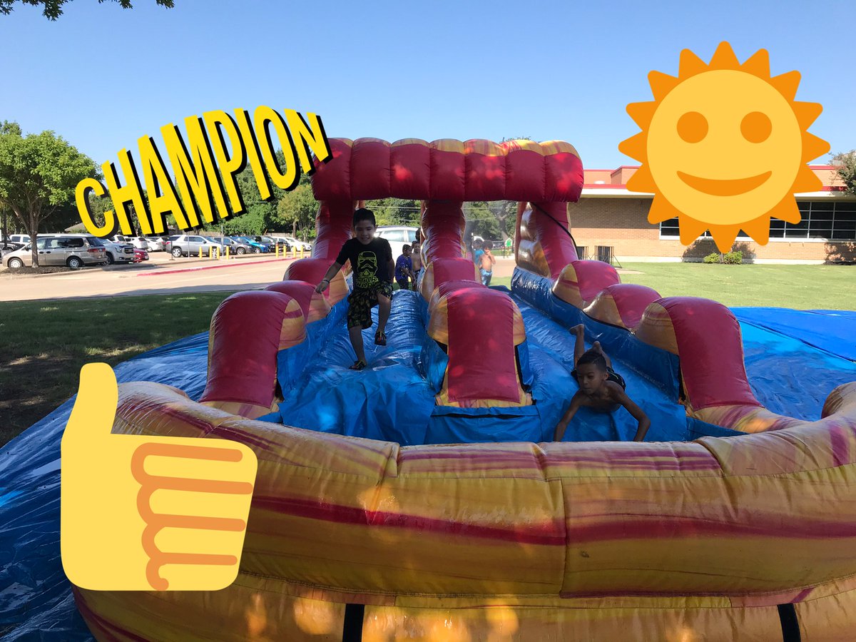 dknambo's tweet photo. Celebrating FriYay with an end of summer bash βSlide Into Readingβ Way to go Beaver AllStars πππ@BeaverMST_Stars @BeaverPTA @GISDArts #beaversmiles https://t.co/Jghxcdv77J