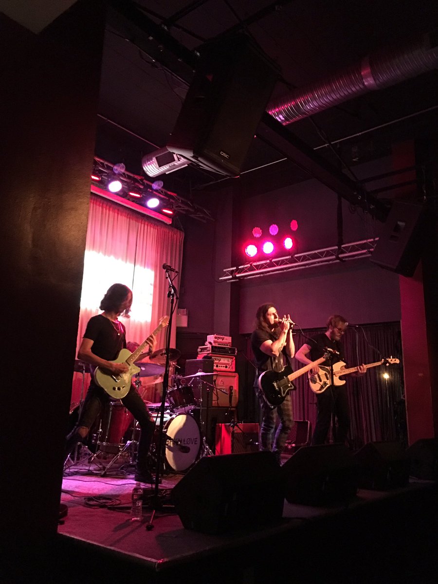 radiojosie's tweet photo. Nice introduction to @BRKNLOVEMUSIC last night at @MetroGallery, then I caught them creepin on my selfie during @DINOSAURPILEUP! Sweet tunes and merch, now I just need some of those tracks on wax guys... #livemusic #mybmore #gotoshows https://t.co/ScyFAHCff6