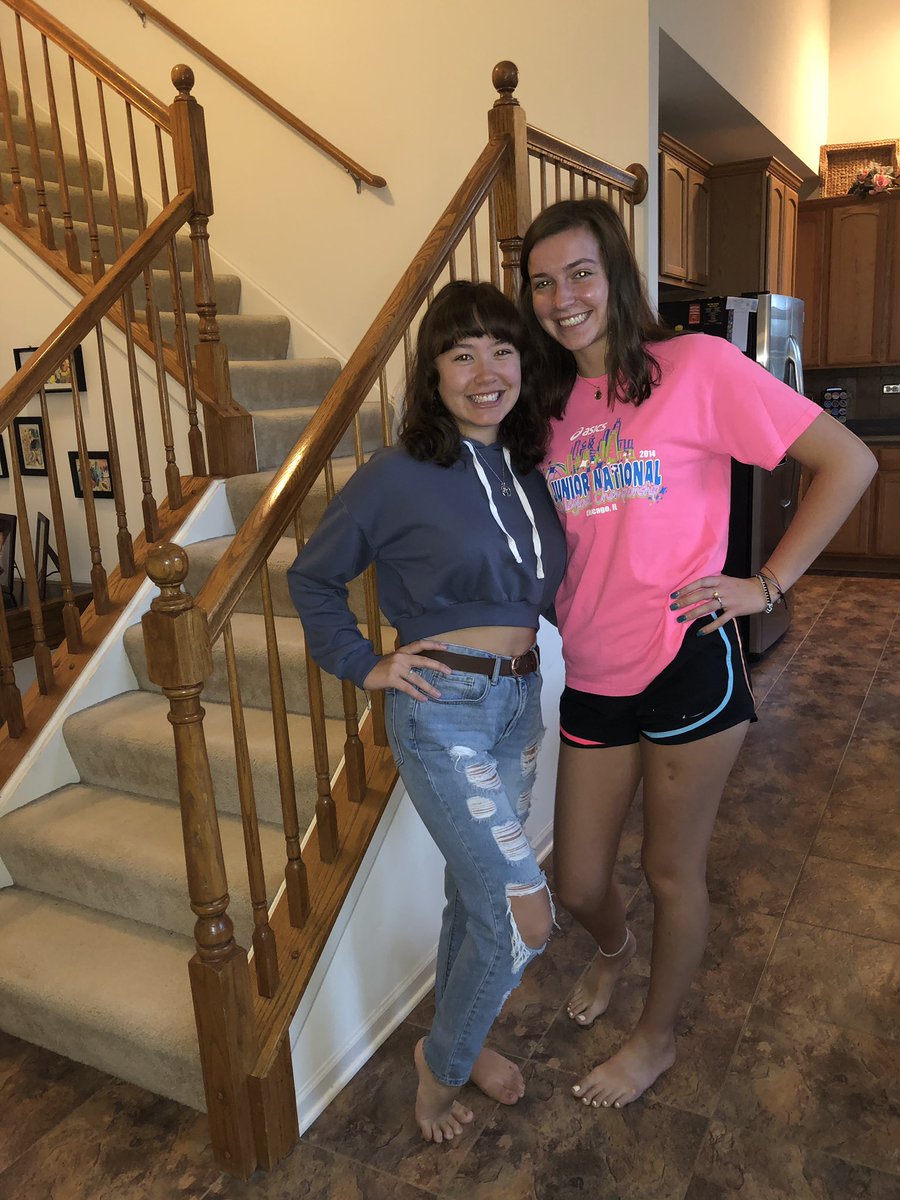 eliseee14's tweet photo. &amp; just like that, we’re off to college. 13 years flew by too fast:( Best of luck to my lifelong bff! Gonna miss you tons &amp; i love you! <3 https://t.co/Dr53CQteUi