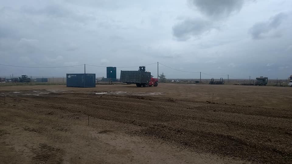 22EngrRegt's tweet photo. @OC_5AES Adv Party have arrived @BATUSCanada to prepare for #ExWARPAINT19; a military engineer construction exercise to maintain artisan and technical skills for pre/post-conflict operations.
#ArmouredSappers #DesignResourceConstruct
#TradeForLife https://t.co/BxdYCdHp8O