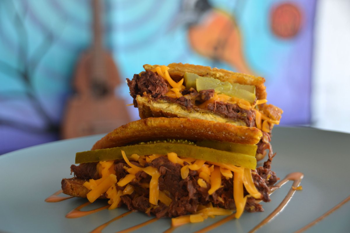 tropicaleobham's tweet photo. Jibarito Vegan Cubano for lunch? #nextlevelcuban #vegan #wholefoods #goodeats #bhamlove https://t.co/jYVak4TRt8