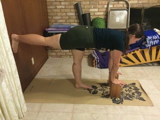 ItsYogaOhio's tweet photo. Find your inner warrior with Virabhadrasana 3 and harness your inner strength w/ @ItsYogaOhio's  New Beginners Course this Wednesday. To register:  https://t.co/FJoEAsUJv3? studioid=619&amp;stype=41&amp;sTG=22&amp;prodId=377

To explore further modifications: https://t.co/kN2A8ctETp https://t.co/3NxiDRE8RV