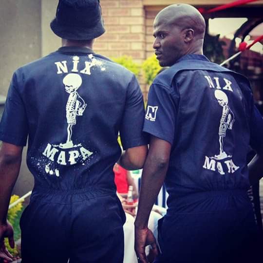 nixmapastore's tweet photo. NIXMAPA ONLINE STORE TRACKSUITS=R850
JUMPSUIT = R1000 
GOLF Ts = R300
T-SHIRTS =R200
CAPS N SPOTIS =R200 each
We deliver order now @ 
nixmapa7@gmail.com
0793632088 #DJSBU https://t.co/LYDwKBGieV