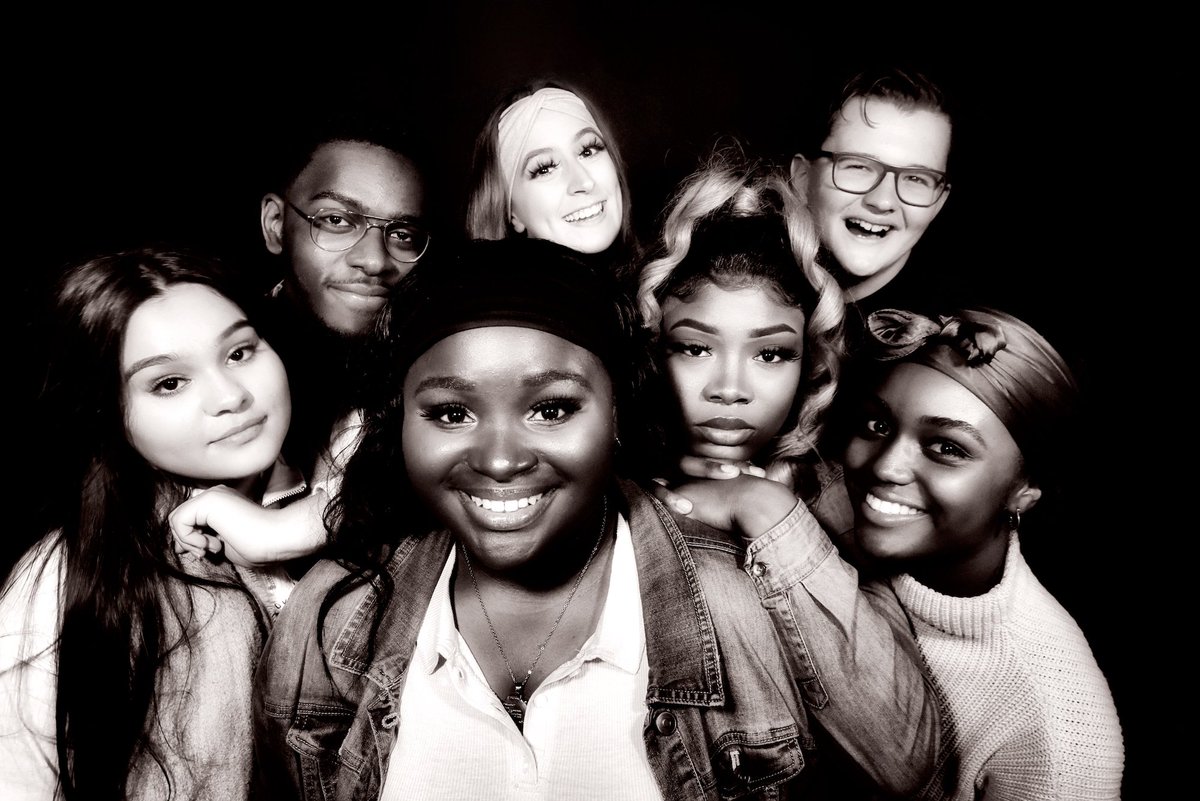 LondonJazzFest's tweet photo. Straight from @urbandevelopmnt, vocal collective #UrbanFlames showcase rising talent at our FREE SummerStage with #JoinTheDocks. Their voices range from gospel to soul, RnB to hip hop & more
https://t.co/nKUGLIuqTa
#WeAreJazz
Sat 31 Aug | @YourRoyalDocks
https://t.co/WB4PgObOGZ https://t.co/X4zg6rCveL