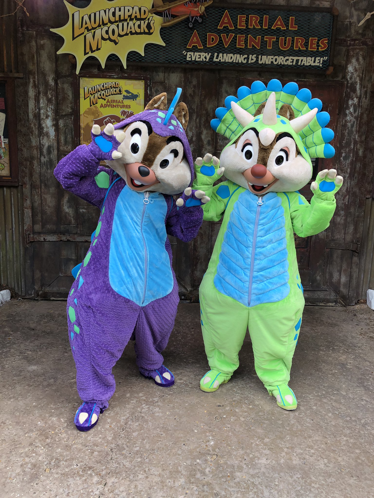 WDW チップ デール 恐竜 ぬいぐるみ 海外 ディズニー チデ チプデ