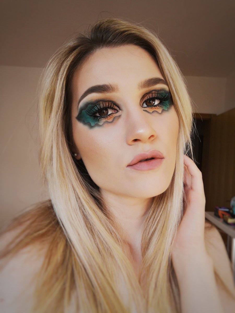 MakeupMgale's tweet photo. @ColourPopCo Hi @ColourPopCo #ColourPopKnowsHowToParty https://t.co/uFObpEWIfc