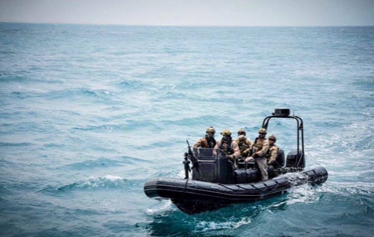 Fgne_esp's tweet photo. Miembros de la #fgne abordo de una embarcación en la zona del índico.
#infanteriademarinaespañola #spanishnavy #armadaespañola #spanishmarines #armadaesp https://t.co/oVRy7WNyEY