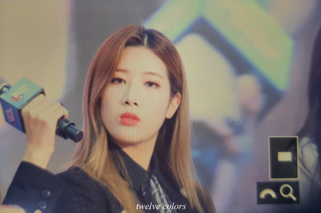twelvecolors's tweet photo. 190817 KCON LA 💋
#이달의소녀 #LOONA #김립 #KimLip https://t.co/MS9cvIPwDg