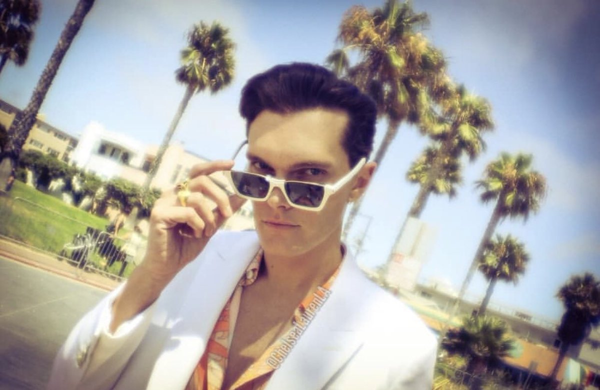 LukesDomberto's tweet photo. What a king ( PT 2) 🔥🔥🔥

#lukebaines #shadowhunters https://t.co/b17tlbkaSI