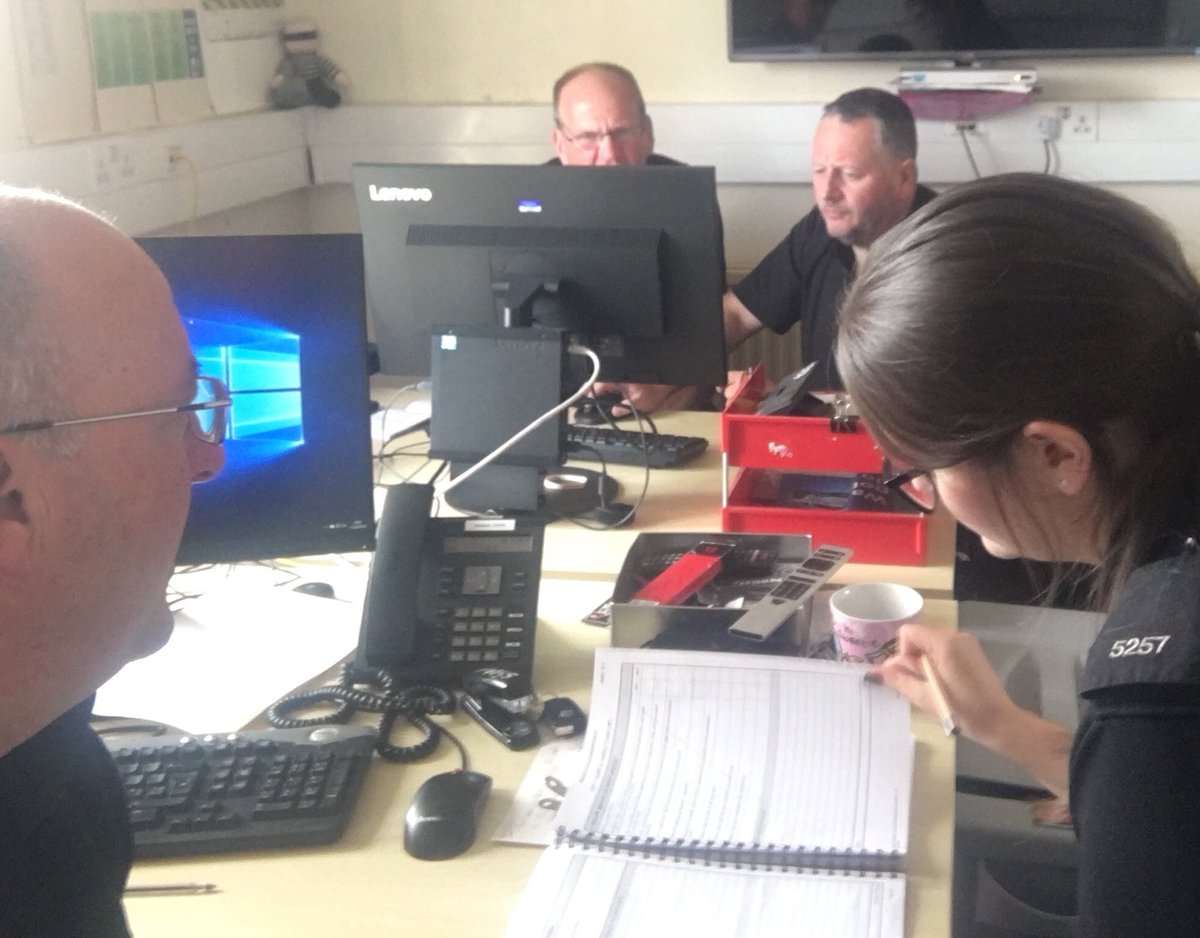ASPSpecials's tweet photo. Today #SCMartyn & #SCSimon were patrolling @ASPWSomerset responding to incidents including assisting @DevonAirAmb & @swasFT , & receiving a surrendered firearm for destruction. Later meeting with #SCNick & #SCTara for File completion & SOLAP (Development). #SpecialContribution https://t.co/33WBEnbLs0