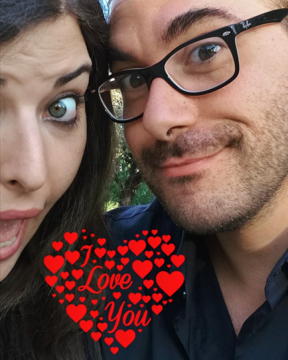 elisamarrone's tweet photo. Coooooosaaaaaaaaa??? É già passato un anno? Love you ♥️
#anniversary #anniversario #buonanniversario #love #amore #mimanchi #tiamo ♥️♥️♥️♥️ https://t.co/mCFFu3u5hX