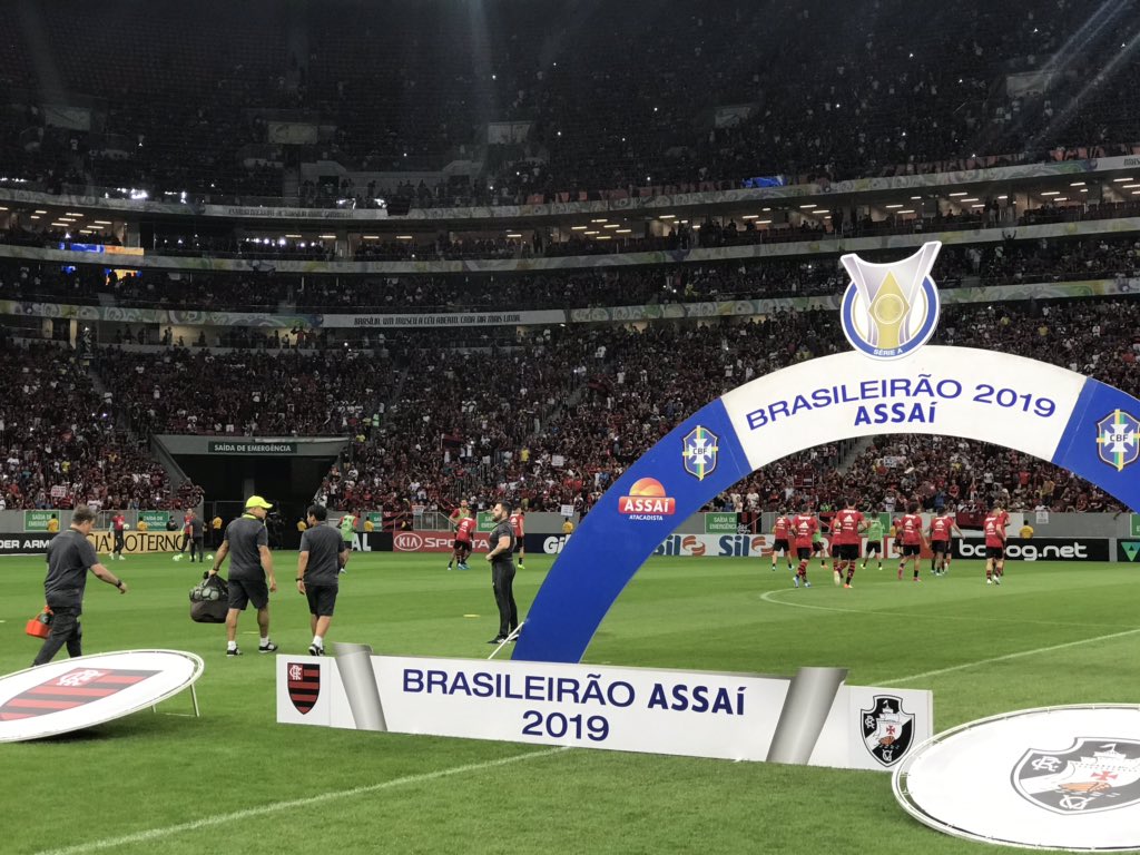 joaofcr's tweet photo. O Vasco deu o mando para o seu maior rival. Que parada bizarra. https://t.co/kI7azGtWmJ