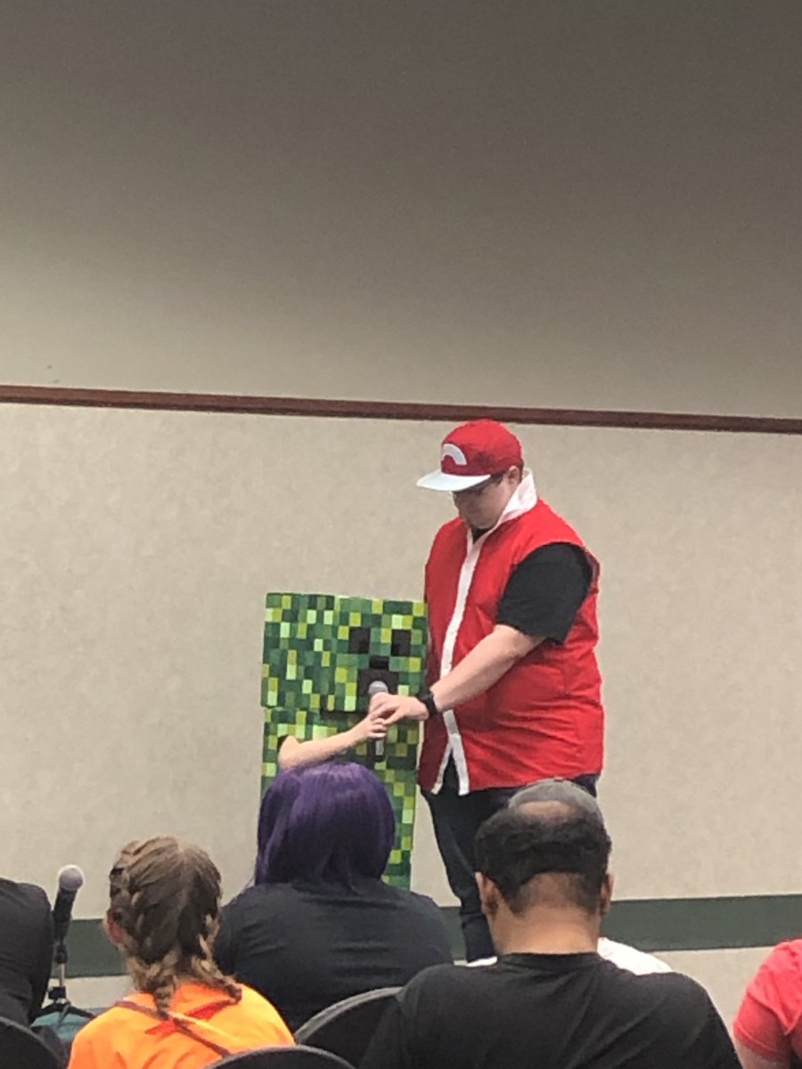 greenbeanreads's tweet photo. #librarycon2019 my favorite little cosplayer! https://t.co/wP6nzBGunu