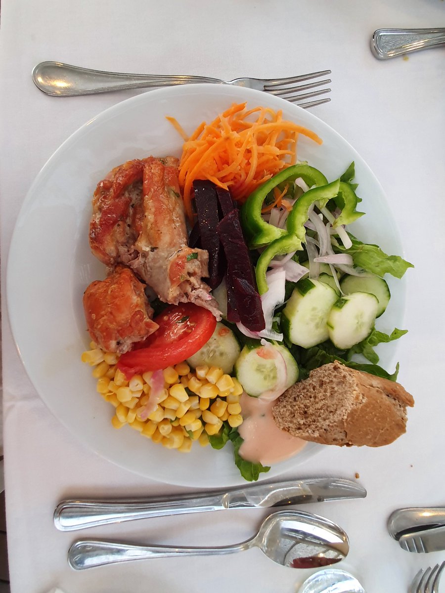 tb_runners's tweet photo. #OhMyYummyLouisHotelsMeal @louishotels https://t.co/EmxXdbM21Z