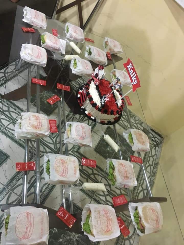AnaMavilda's tweet photo. Meu próximo aniversário https://t.co/74EPg6GaSd