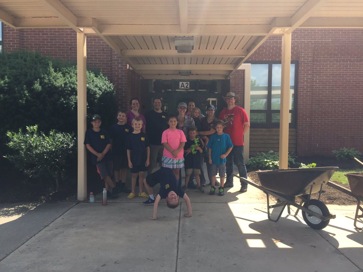 Linda Textoris (@textorislcps) on Twitter photo Thank you Cub Scout Pack 962 for your time today with our school beautification! Also a shout out to Mr. Lowell Pratt for the use of his front loader! Lovettsville ES looks amazing! <a href="/AshleyBarkley/">Ashley BarkleyLCPS</a> <a href="/TextorisLCPS/">Linda Textoris</a> Thank you Cub Scout Pack 962 for your time today with our school beautification! Also a shout out to Mr. Lowell Pratt for the use of his front loader! Lovettsville ES looks amazing! <a href="/AshleyBarkley/">Ashley BarkleyLCPS</a> <a href="/TextorisLCPS/">Linda Textoris</a>
