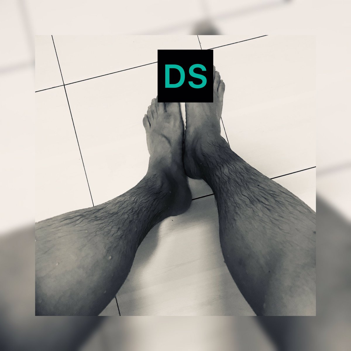 helloDS1995's tweet photo. Shower time https://t.co/79qK75n1Zb