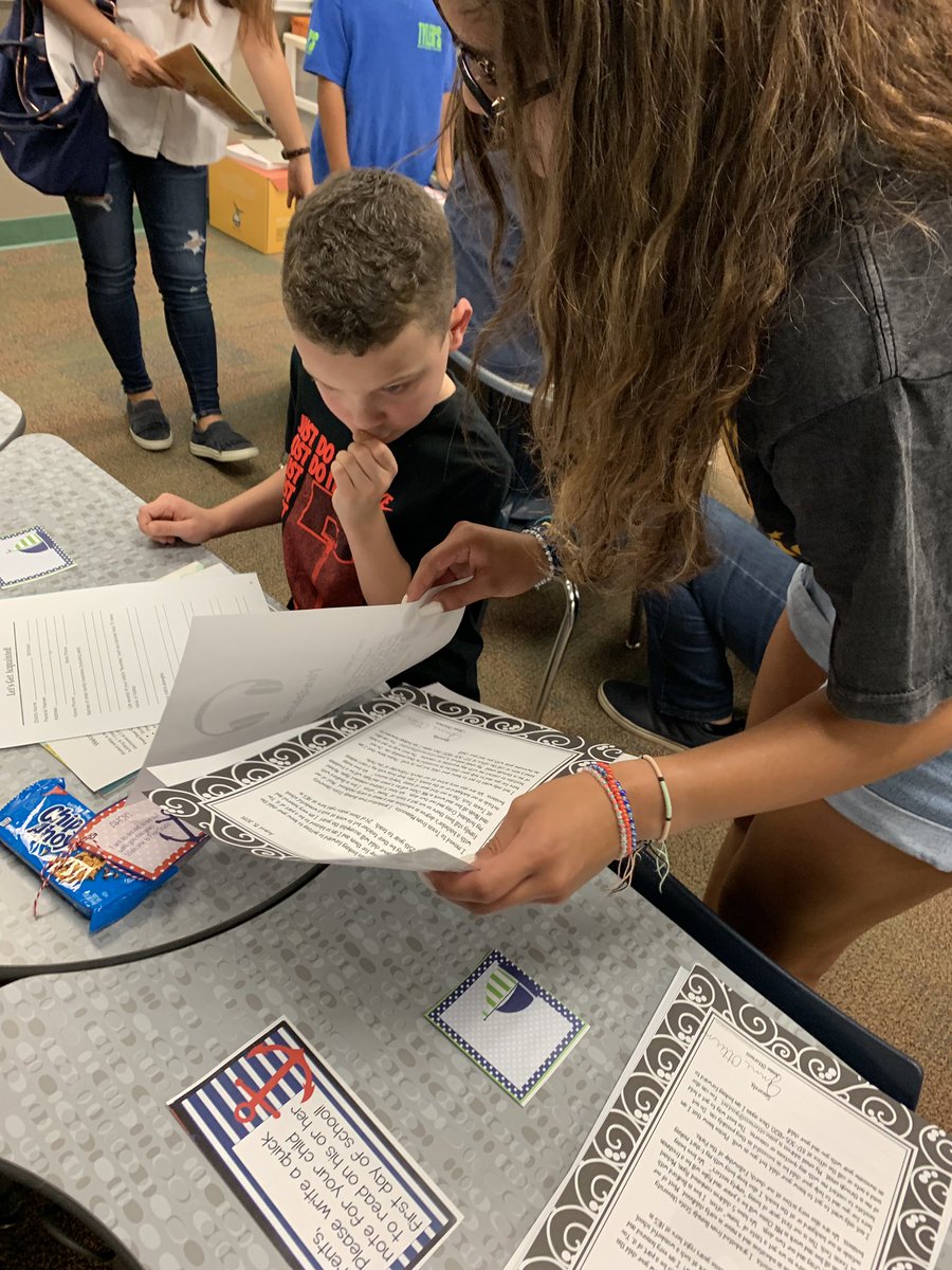 DrJamesWhit's tweet photo. So excited...1st grade for my little guy! So grateful for my loves @jordan3w &amp; @nicole22_lauren who made time to come to meet the teacher for their baby bro! One college graduate, one starting college, one starting 1st grade! Beyond blessed! #Family #Back2GCISD https://t.co/vSO0RSbaox