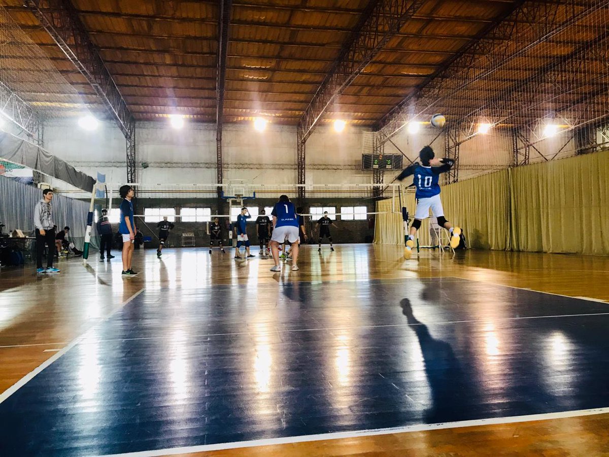 VoleyGeba's tweet photo. #SuperFechaSub15 #VoleyGeba en Club San Fernando en la primera jornada del Abierto Sub15 @metrovoley https://t.co/5rpBUMU7pQ