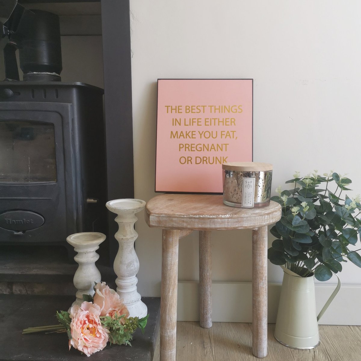 BurrowInteriors's tweet photo. I love this 'Best Things in Life' plaque😂😂😂

You can shop our plaques and Wall art here 👉 https://t.co/0ZYtE5UZhd  #bestthings #wallplaque #wallart #plaques https://t.co/ndfNogjfDL