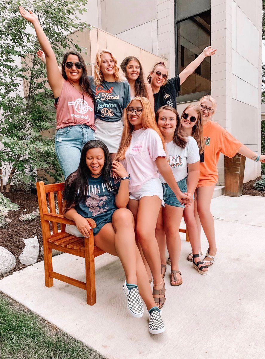 Only 3 days left to register for sorority recruitment! Come find your girl gang 🤩🤩 link in our bio!!
