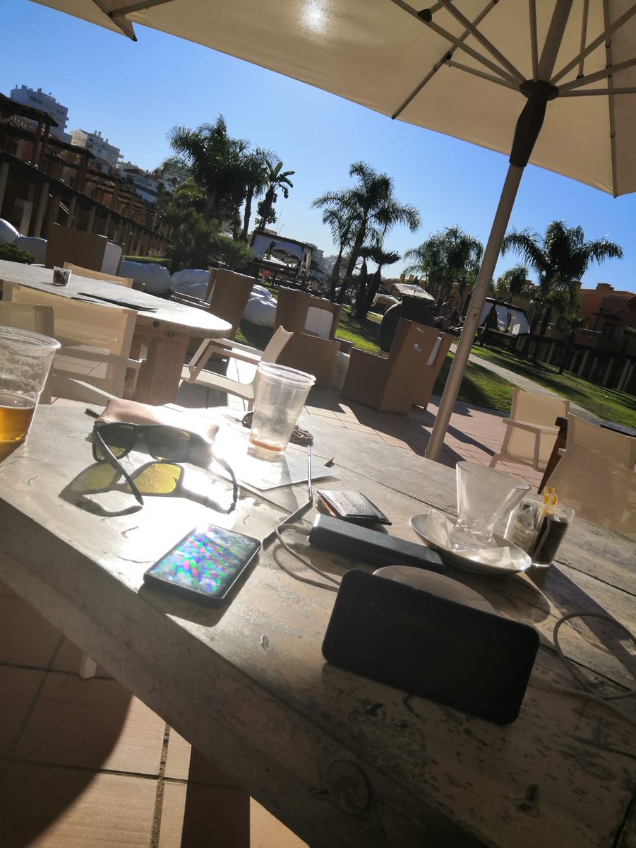 LeeTT29's tweet image. Spurs v Man c,in the sun, just need another couple of goals 🤞