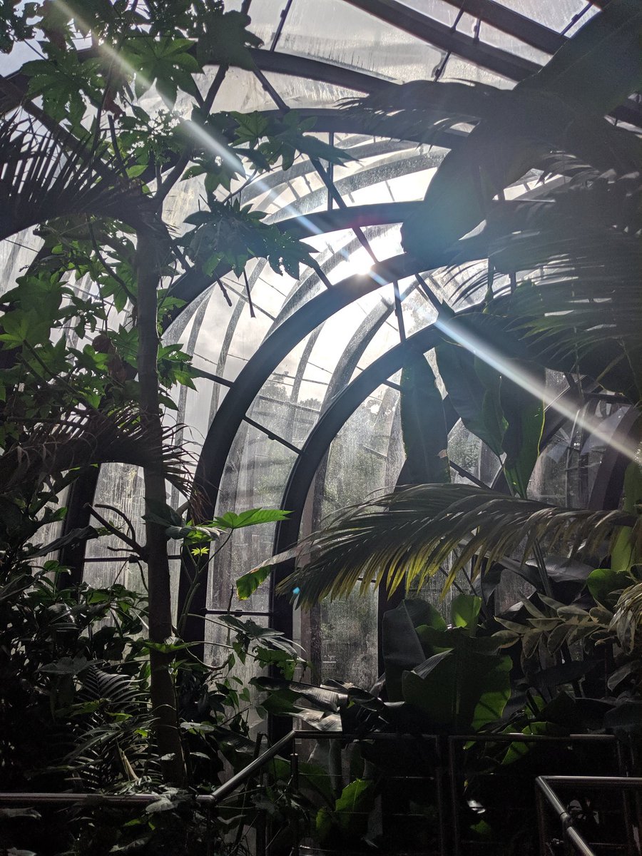 a2boiss's tweet image. Stunning evening at #bombaydistillery ! Very nice visit and overall experience ... Thanks @BombaySapphireB and #HeatherwickStudio