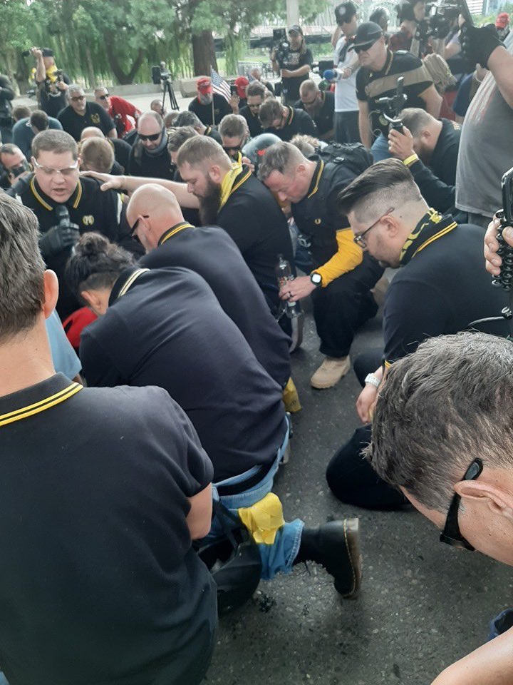 THIS IS POWERFUL! Happening right now in Portland Oregon. Patriots from all over the Nation kneeling before God as they do their morning prayer before facing the ANTIFA thugs in their biggest nest in America! #PortlandProtest #antifadomesticterrorists #SaturdayMorning