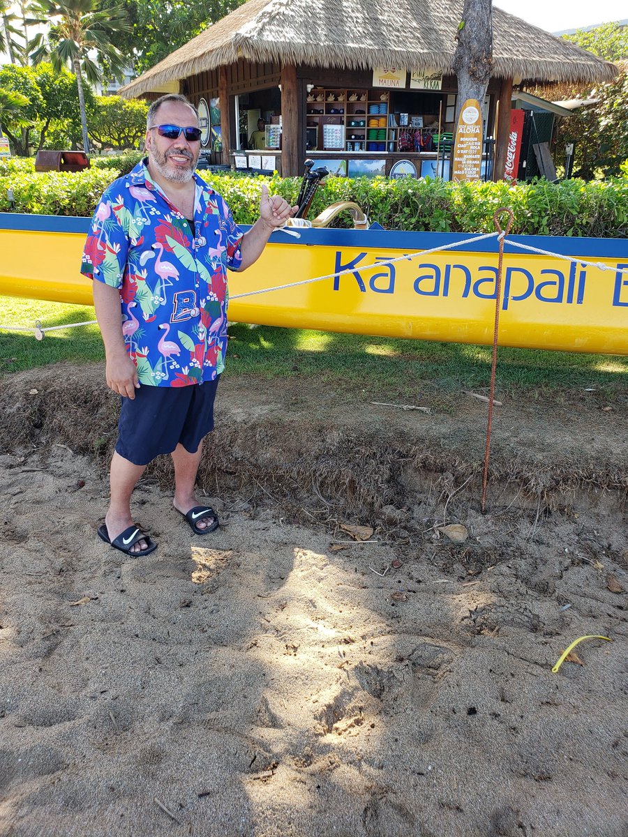 mjsmith4700's tweet photo. Sporting my @RcklandBoulders Hawaiian shirt here in beautiful Maui. Boulder up https://t.co/rozJrTELCu