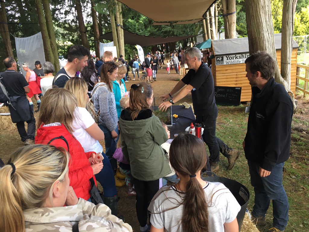 MattSnelling11's tweet image. Wildlife zone buzzing again today at #CountryfileLive. Favourite moment of the day, hearing a family say “Ye let’s be members of @YorksWildlife, everyone here is well sound!” #dreamteam #WilderFuture