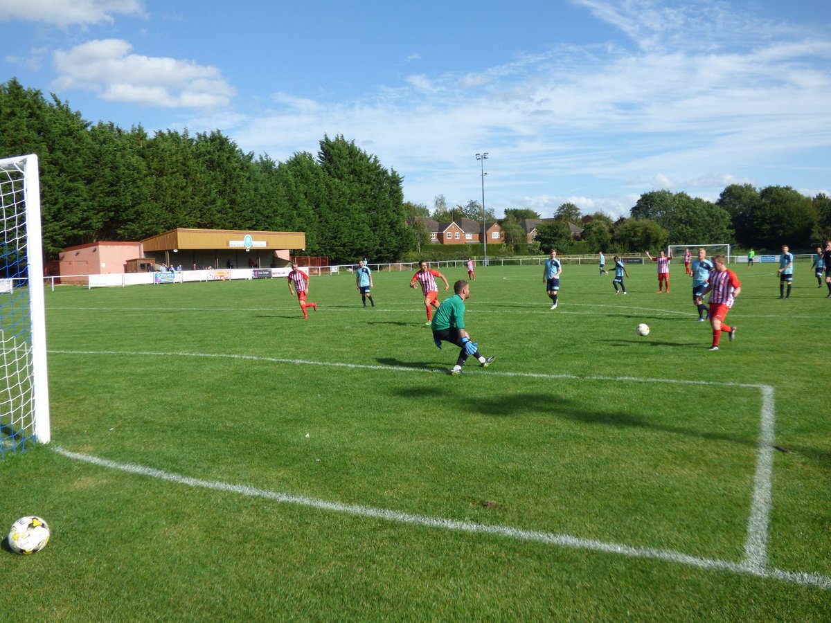 Watched @BuckinghamAth v <a href="/NewSalamisFCUK/">New Salamis FC</a> in <a href="/SpartanSMFL/">Spartan South Midlands</a> Division One this afternoon. Visitors won it 4-2 after a game which included three penalties. #NonLeague #football #Grassroots #groundhopping