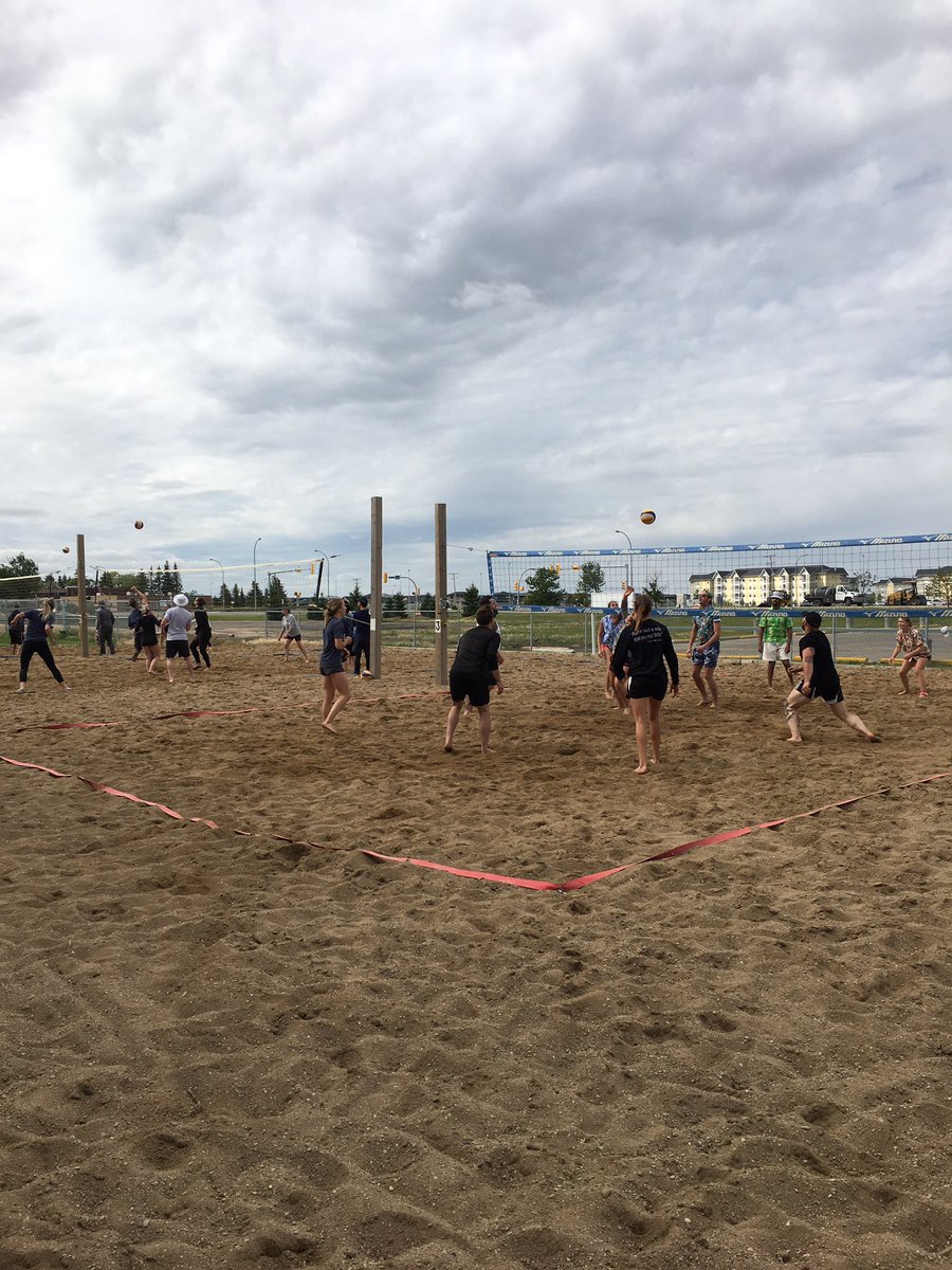 MykRostotski's tweet photo. 8th SYPE’s Annual Smashing Success Beach Volleyball tournament!! A great day of networking in the city of YQR! #YQR #SYPE #beachvolleyball #networking https://t.co/lrPNIIt5Gr