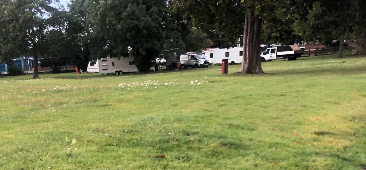 Donna Jones (@donnajonespcc) on Twitter photo Travellers at Gatcombe Park Hilsea; arrived today. 3 vans & 4 cars; council & police aware. Legal notice being served on Monday. Pls share #Hilsea #Portsmouth #Travellersupdate <a href="/portsmouthnews/">The News, Portsmouth</a> @portsmouthinfo <a href="/PompeyNewsNow/">PompeyNewsNow🎙PO4cast</a> <a href="/vivyoung1986/">Viv pompey hackney</a> Travellers at Gatcombe Park Hilsea; arrived today. 3 vans & 4 cars; council & police aware. Legal notice being served on Monday. Pls share #Hilsea #Portsmouth #Travellersupdate <a href="/portsmouthnews/">The News, Portsmouth</a> @portsmouthinfo <a href="/PompeyNewsNow/">PompeyNewsNow🎙PO4cast</a> <a href="/vivyoung1986/">Viv pompey hackney</a>